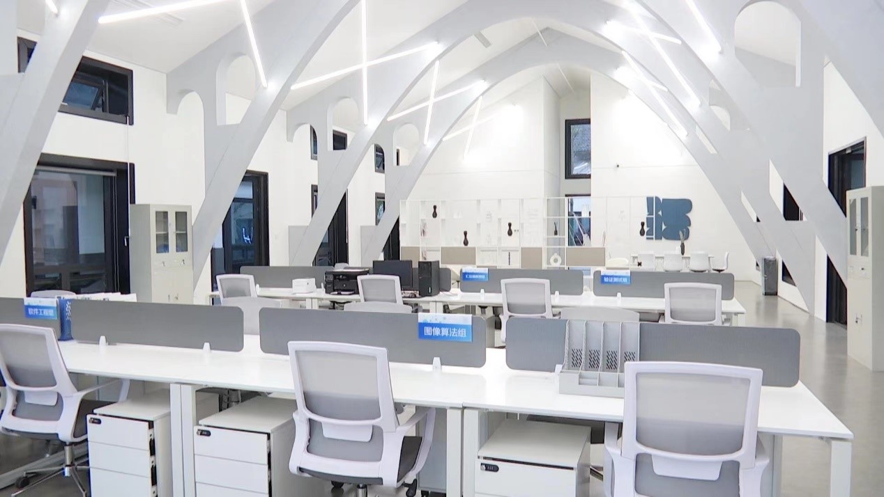 長(zhǎng)三角一體化示范區(qū)三周年媒體采風(fēng)會(huì)在浙江嘉興沉香共同富裕聚落開(kāi)展(圖1) 1.jpg